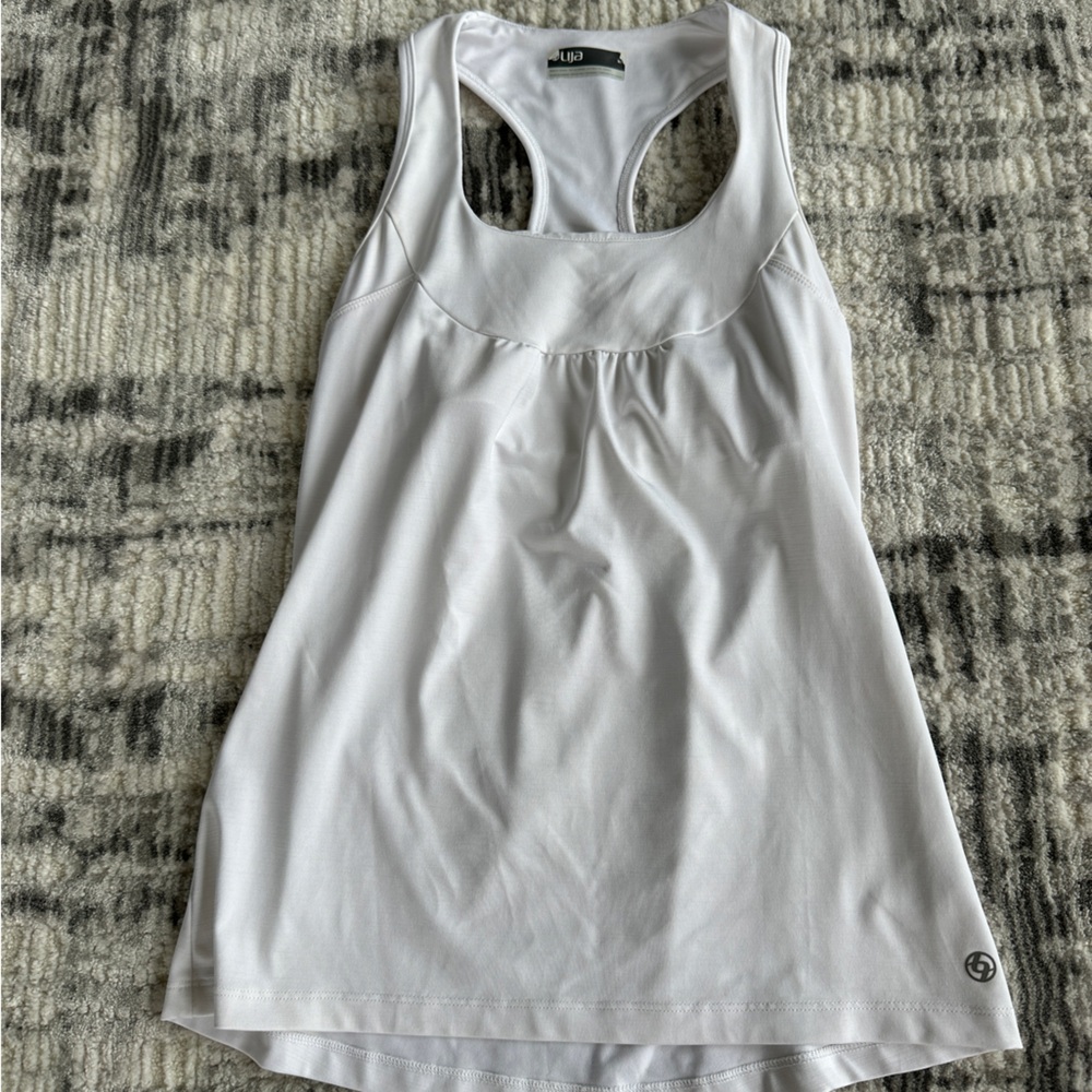 Lija Women's Tennis Shirt. Size Small.